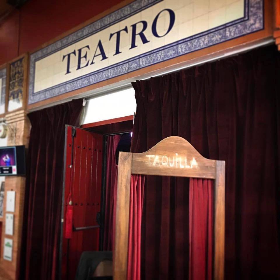 CasaLa Teatro, entrada y taquilla del teatro